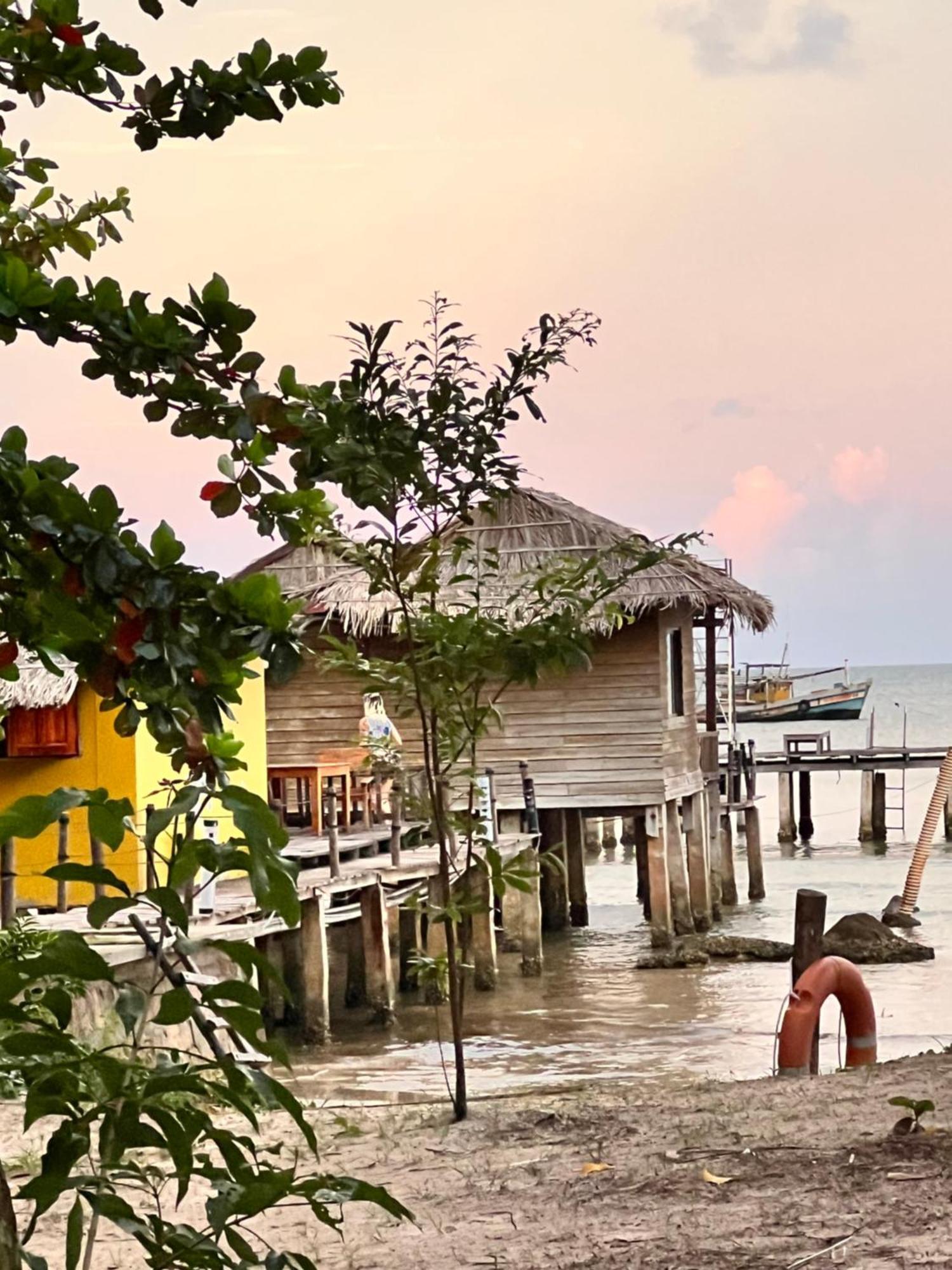 Freedom Beach Resort Phu Quoc Exteriör bild