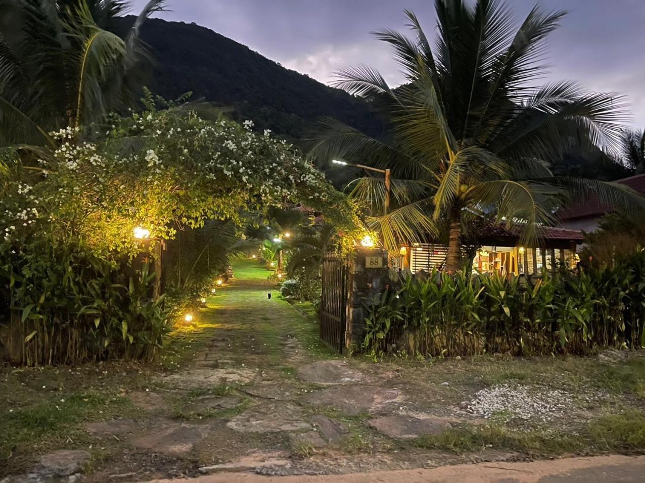Freedom Beach Resort Phu Quoc Exteriör bild